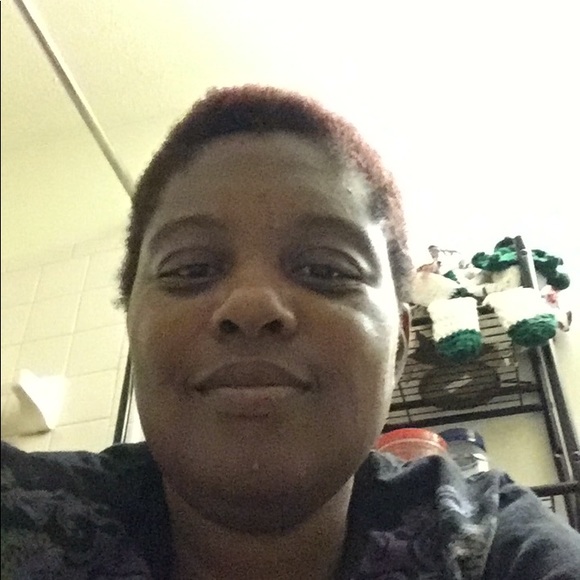 Meet your Posher, Constance - Picture 1 of 1